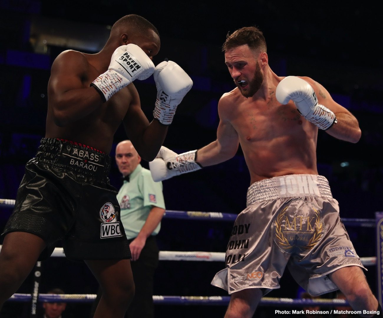 Live Results from London: Taylor Outpoints Prograis, Chisora Stops Price