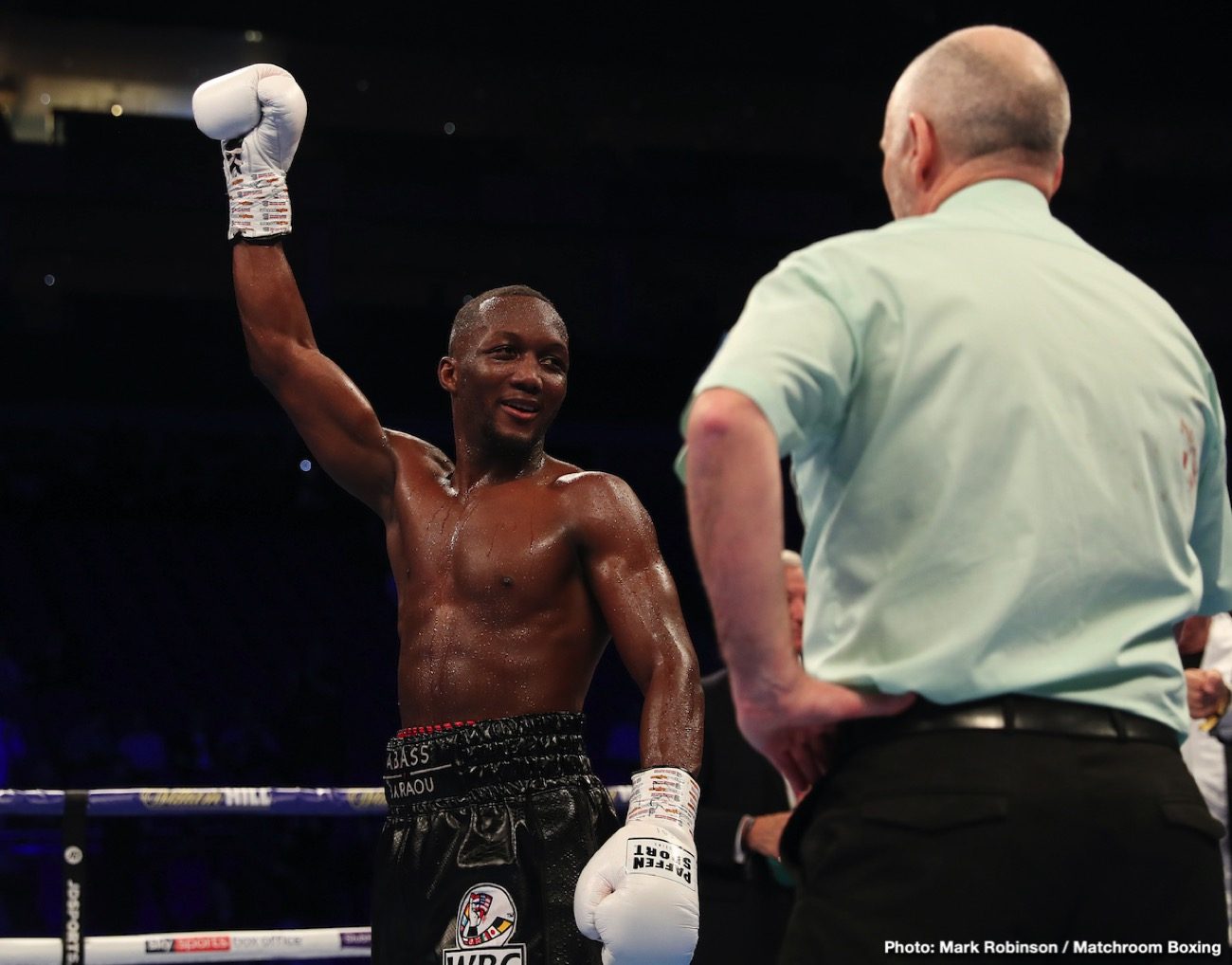 Live Results from London: Taylor Outpoints Prograis, Chisora Stops Price