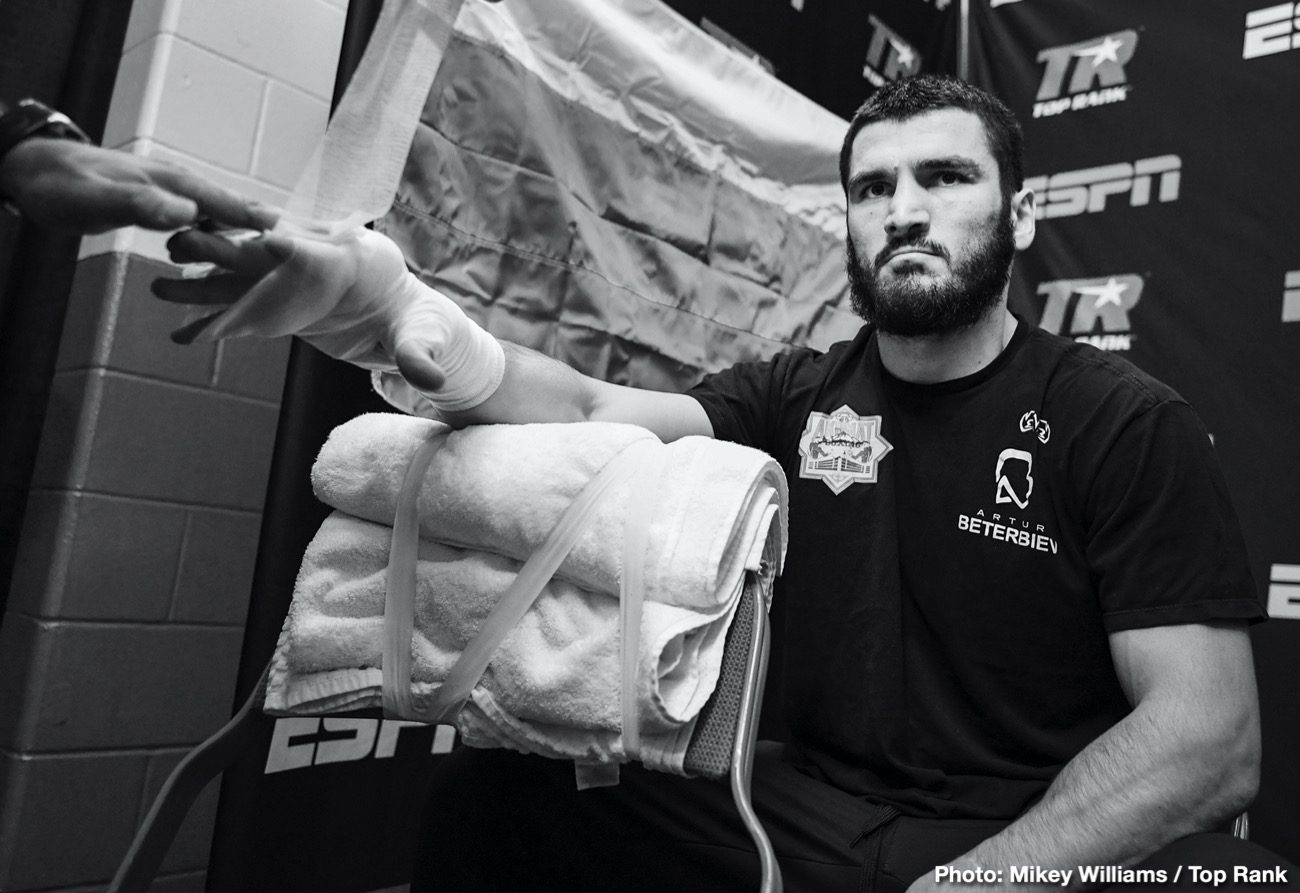 Boxing photo: Artur Beterbiev, Luis Collazo, Oleksandr Gvozdyk image RESULTS: Artur Beterbiev KOs Oleksandr Gvozdyk