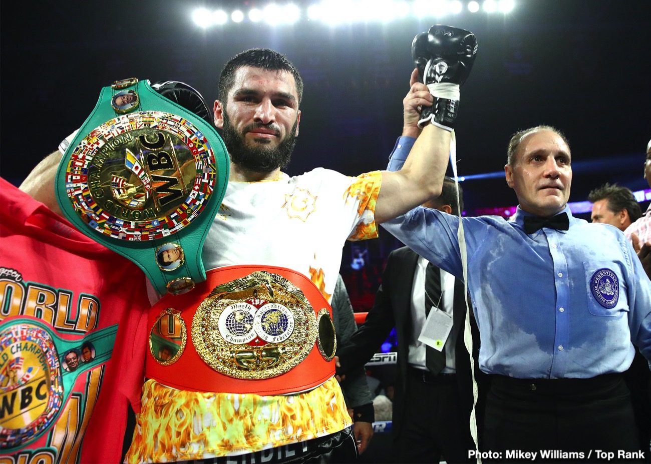 Boxing photo: Artur Beterbiev, Luis Collazo, Oleksandr Gvozdyk image RESULTS: Artur Beterbiev KOs Oleksandr Gvozdyk