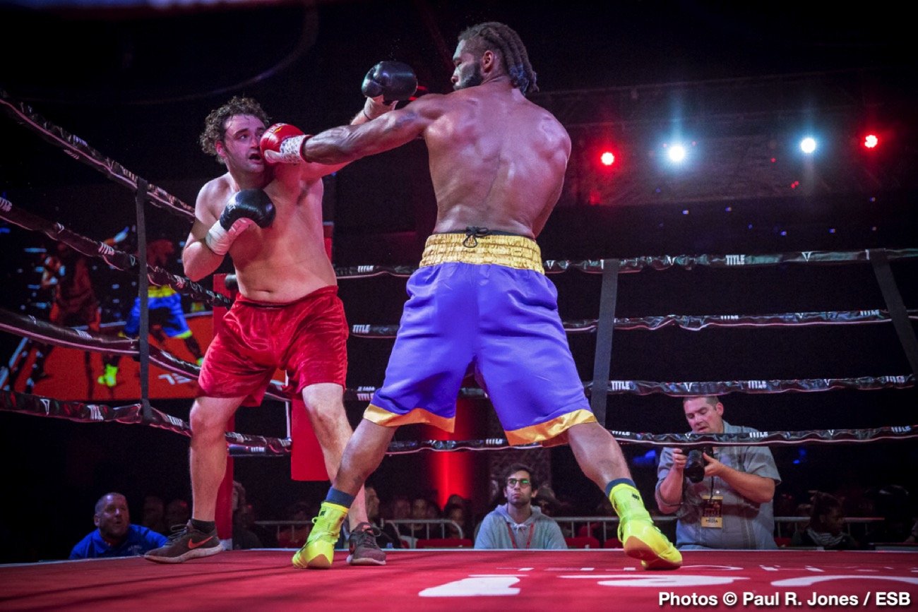 Demond Nicholson boxing image / photo