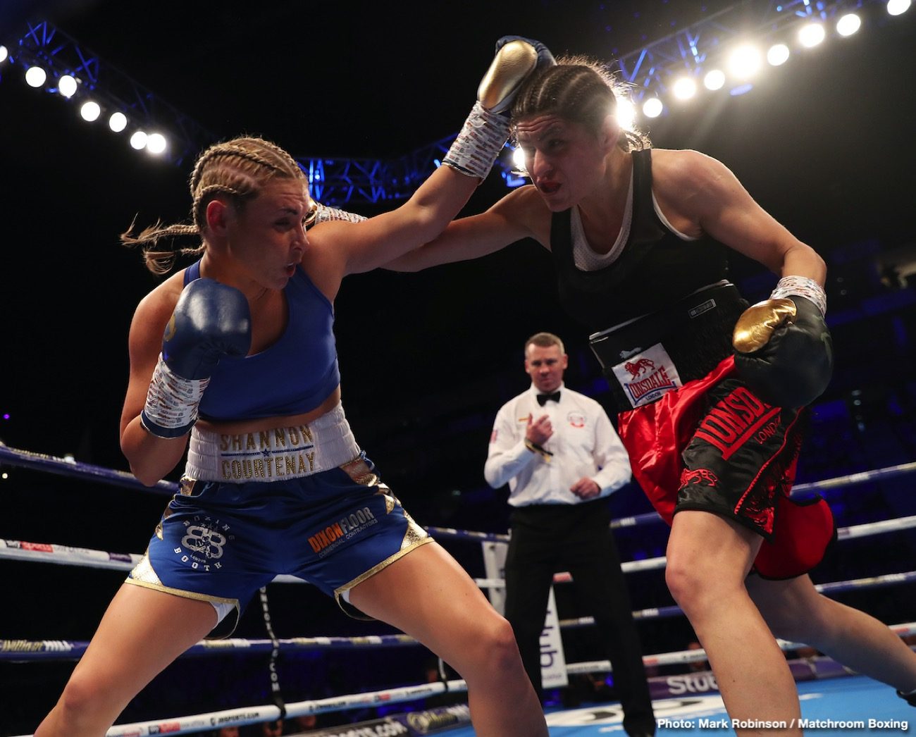 Live Results from London: Taylor Outpoints Prograis, Chisora Stops Price