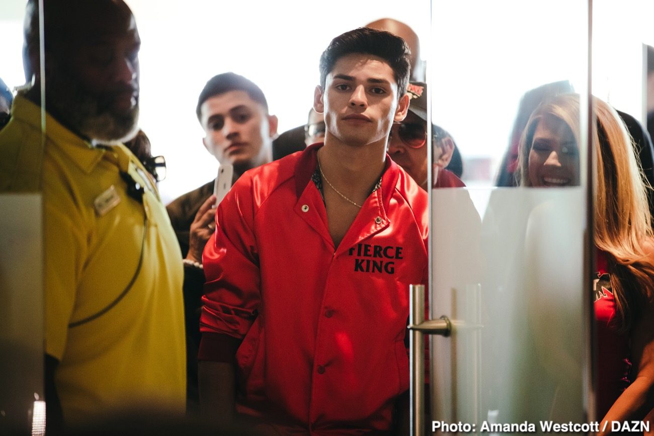 Ryan Garcia will make a statement against Luke Campbell - says De La Hoya