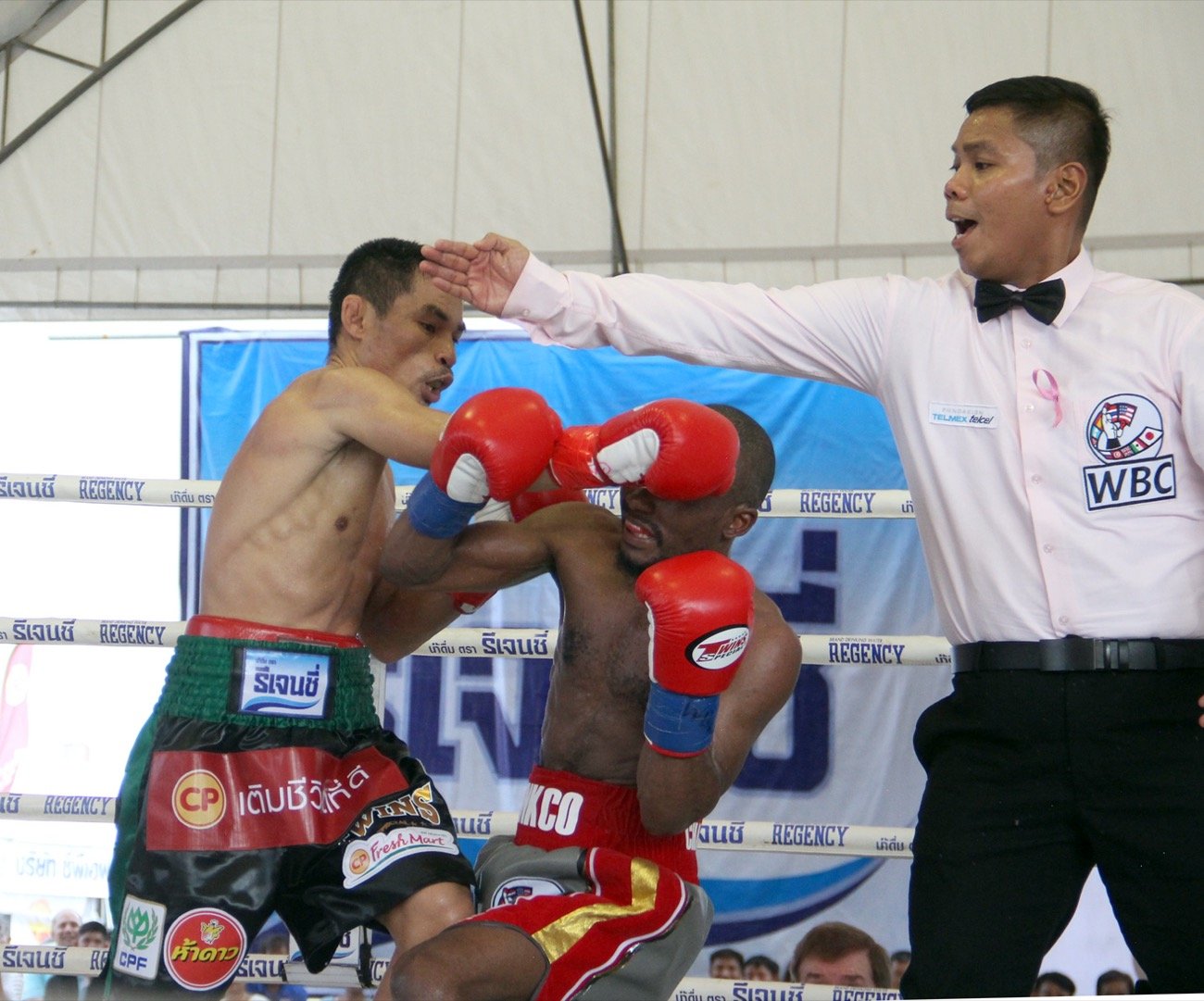 RESULTS: Wanheng Menayothin Now 54-0; Decisions Simphiwe Konkco