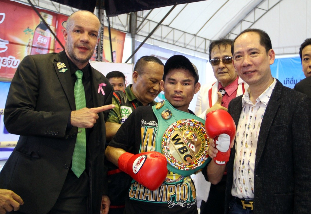 RESULTS: Wanheng Menayothin Now 54-0; Decisions Simphiwe Konkco