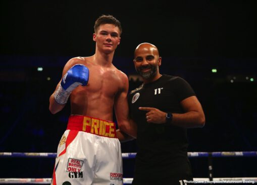Hopey Price vs Joel Sanchez Anthony Crolla, Hopey Price, Katie Taylor - Crolla signs off with points win in final fight