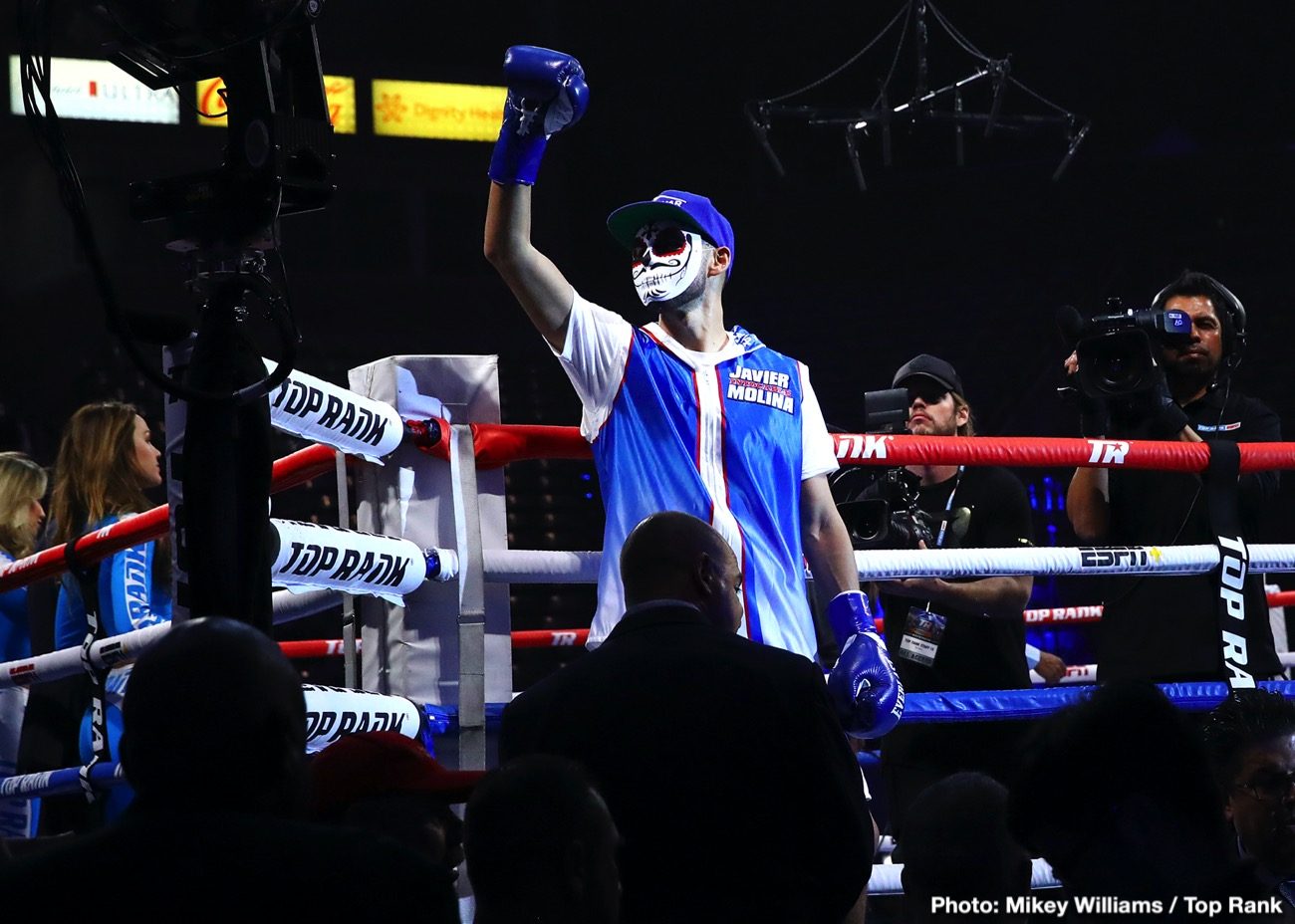 RESULTS: Miguel Berchelt stops Sosa, Javier Molina KOs Okada in 1