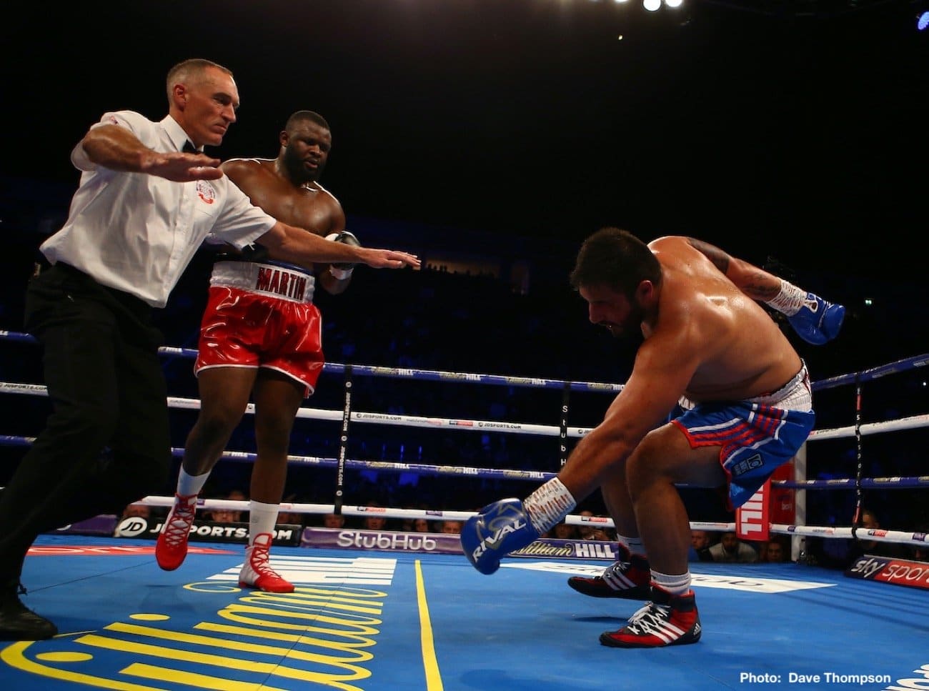 Martin Bakole Claims He KO'd Usyk In Sparring