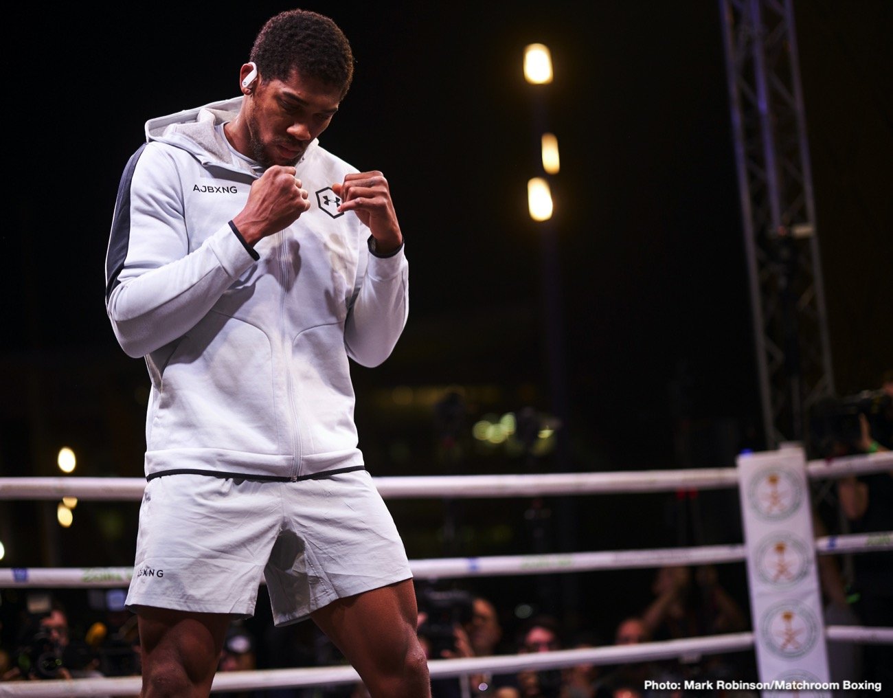 Anthony Joshua riles up Dillian Whyte after threatening to slug him