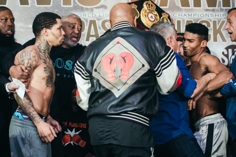 Davis vs. Gamboa & Pascal vs. Jack - official weights