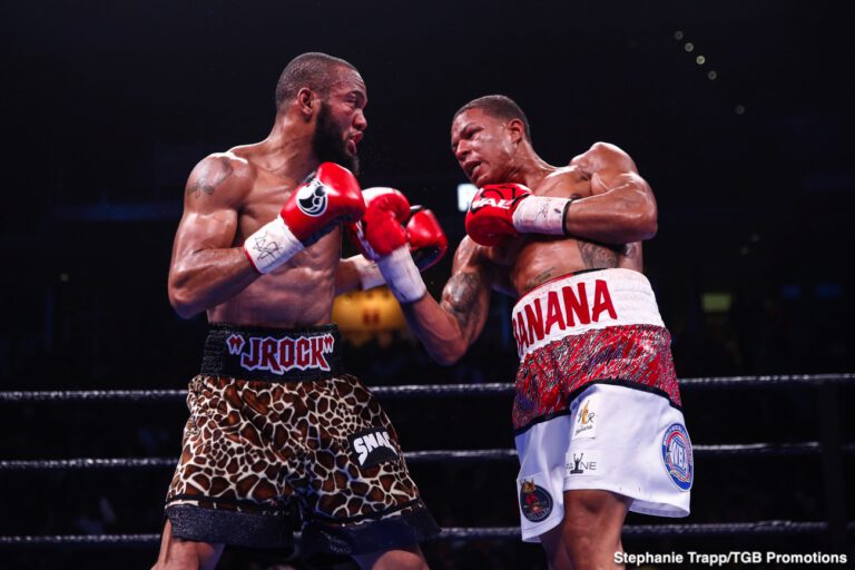 Live updates: Jeison Rosario STOPS Julian Williams in 5th