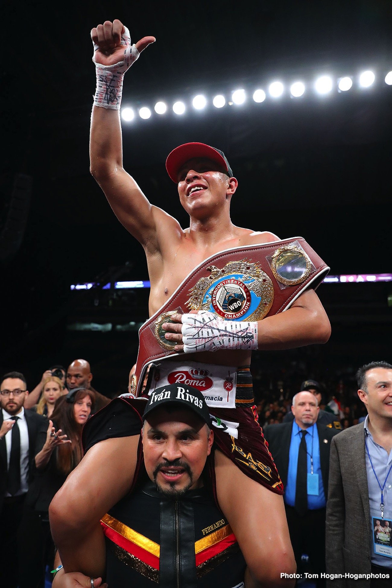 Jaime Munguia Captures The WBO Intercontinental Middleweight Title