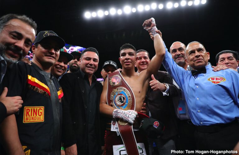 Photo: Oscar De La Hoya: 'Jaime Munguia called out Canelo; he'll be WORLD champion this year' Oscar De La Hoya: 'Jaime Munguia called out Canelo; he'll be WORLD champion this year'
