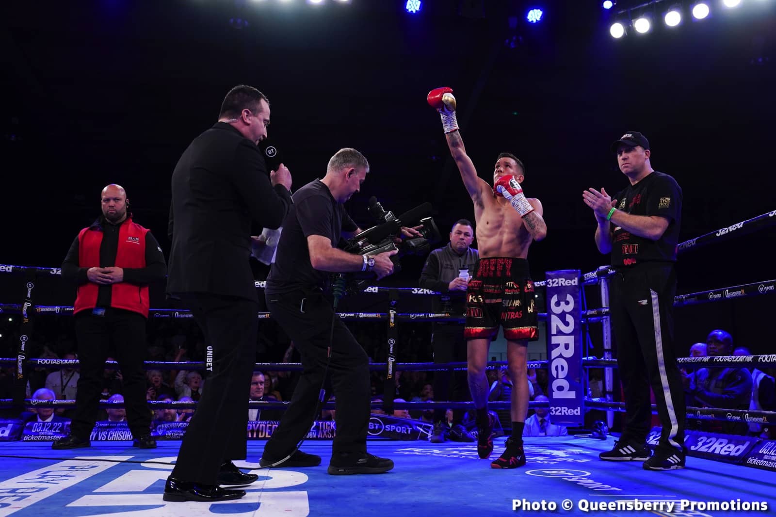 Liam Davies decisions Ionut Baluta - Boxing Results