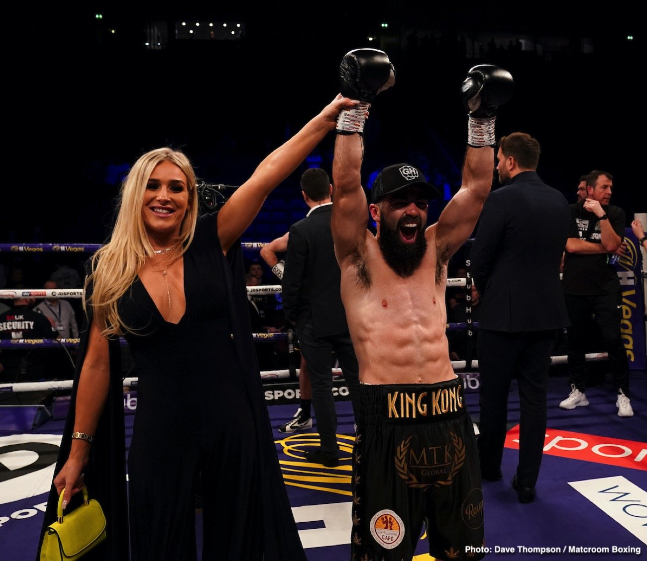 PHOTOS: Carroll beats Quigg by 11th round TKO, Fury, Parker & Fowler Win