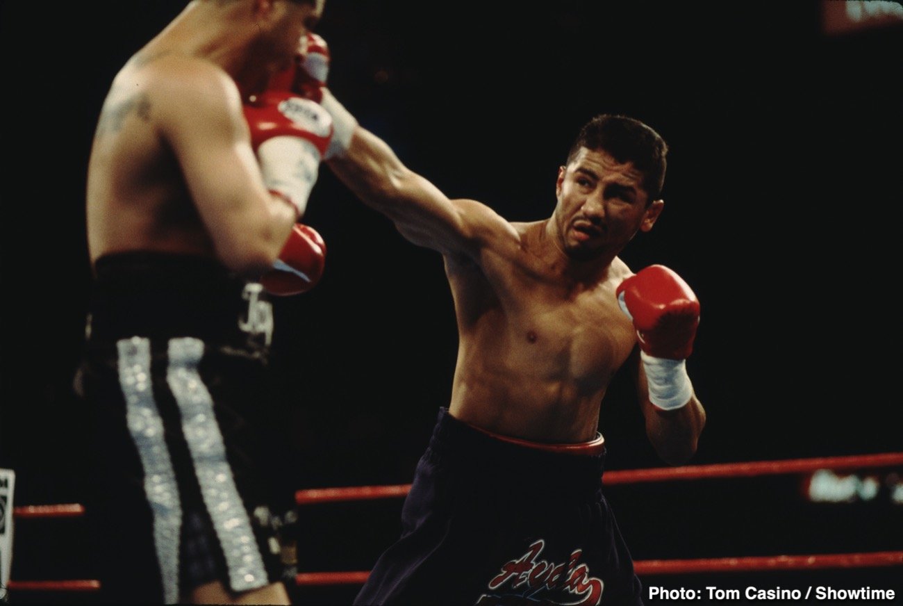 Boxing photo: image Showtime Boxing classics to air starting April 10