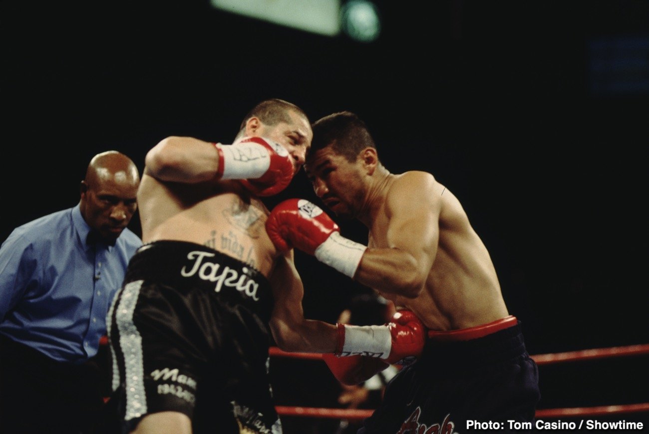 Boxing photo: image Showtime Boxing classics to air starting April 10