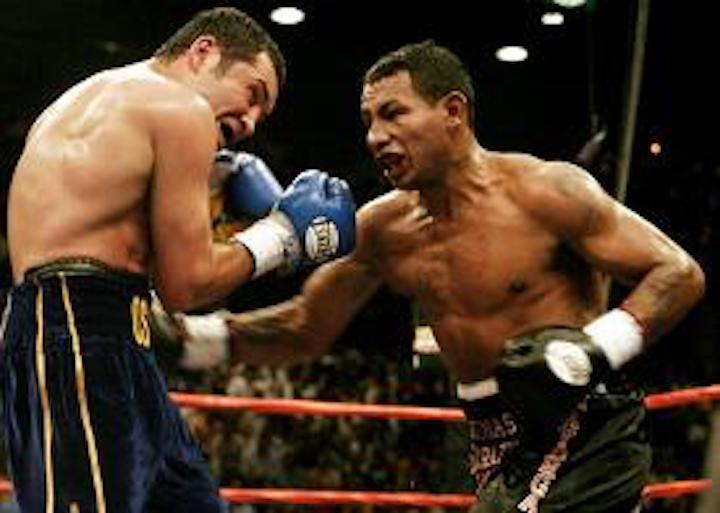 On This Day In 2006 – A Most Satisfying KO As De La Hoya Smashes Big Mouth Mayorga