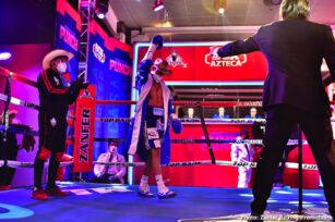 Volvemos con Punch Emanuel Navarrete, Uriel Lopez - Navarrete uses body attack to stop Lopez in the sixth round of featherweight main event