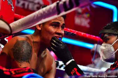 Volvemos con Punch Emanuel Navarrete, Uriel Lopez - Navarrete uses body attack to stop Lopez in the sixth round of featherweight main event