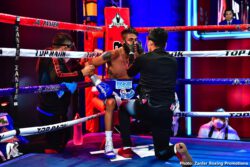 Volvemos con Punch Emanuel Navarrete, Uriel Lopez - Navarrete uses body attack to stop Lopez in the sixth round of featherweight main event