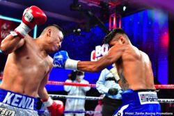 Volvemos con Punch Emanuel Navarrete, Uriel Lopez - Navarrete uses body attack to stop Lopez in the sixth round of featherweight main event