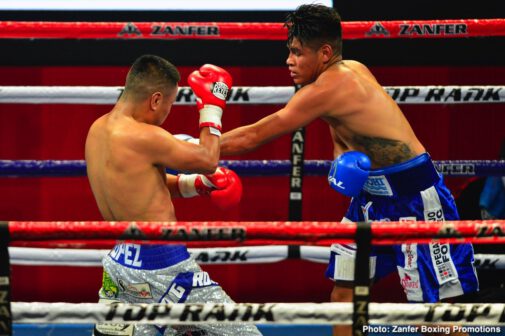 Volvemos con Punch Emanuel Navarrete, Uriel Lopez - Navarrete uses body attack to stop Lopez in the sixth round of featherweight main event