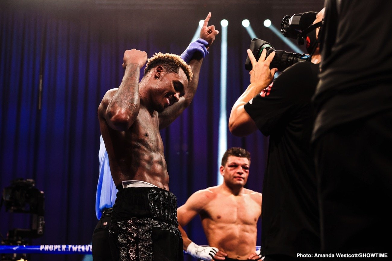 Photos: Jermell Charlo KOs Jeison Rosario; Jermall Charlo defeats Derevyanchenko