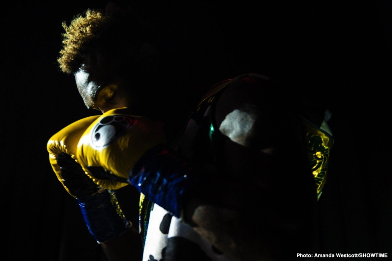 Photos: Jermell Charlo KOs Jeison Rosario; Jermall Charlo defeats Derevyanchenko
