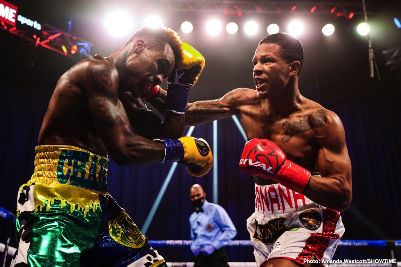 Photos: Jermell Charlo KOs Jeison Rosario; Jermall Charlo defeats Derevyanchenko