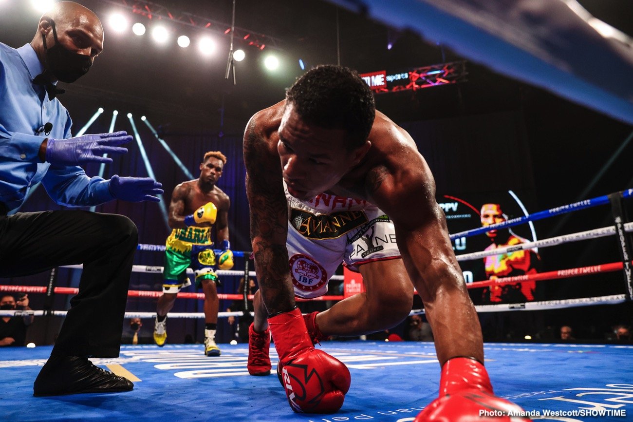 Jermell Charlo KOs Jeison Rosario in 8th round - Boxing Results