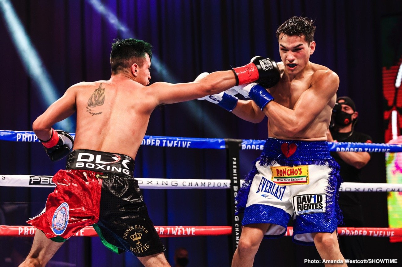 Photos: Jermell Charlo KOs Jeison Rosario; Jermall Charlo defeats Derevyanchenko