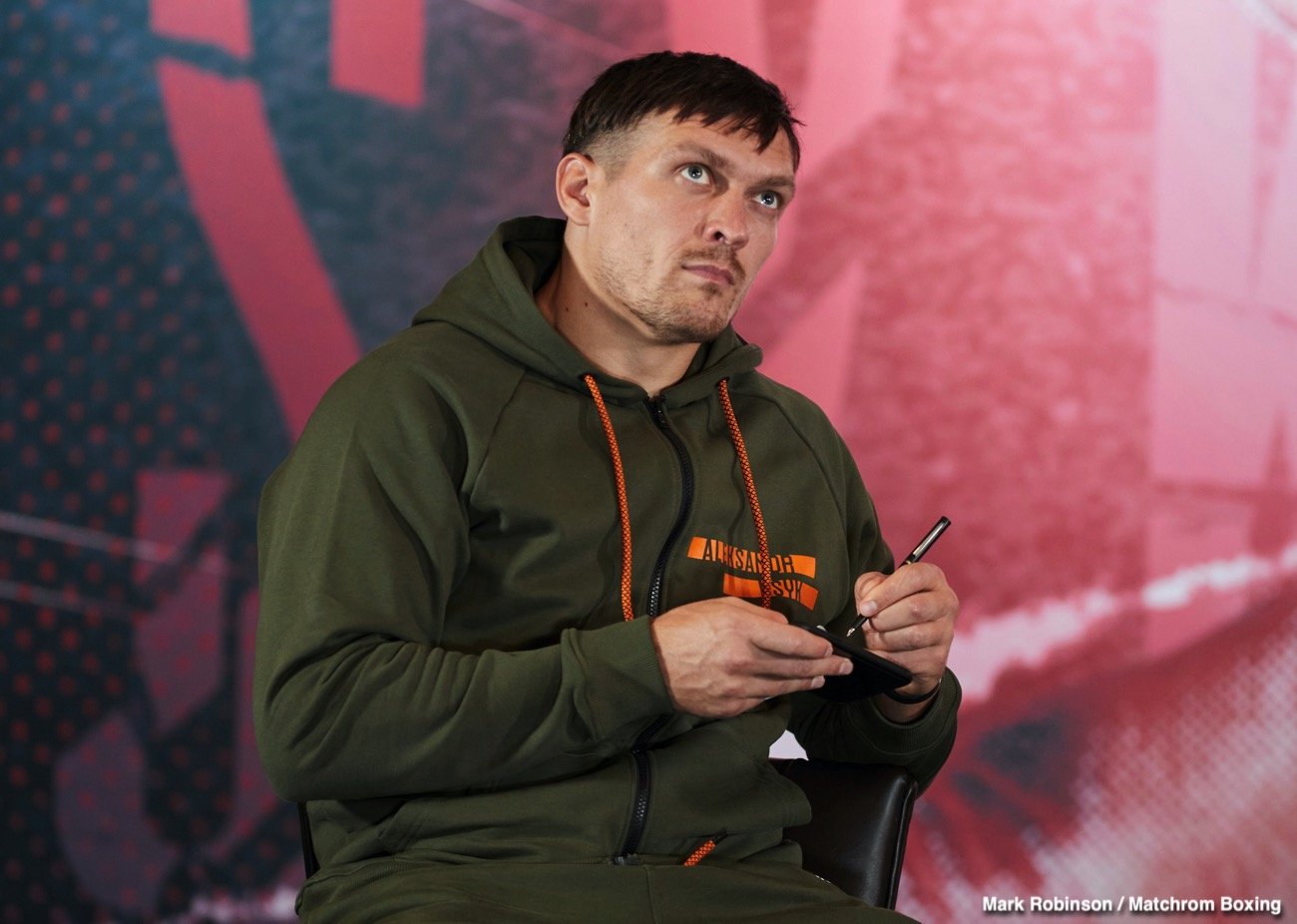 Alexander Usyk boxing image / photo