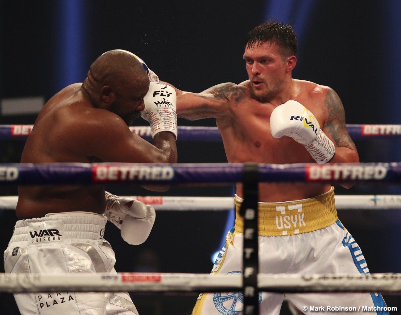 Oleksandr Usyk decisions Dereck Chisora - Boxing Results