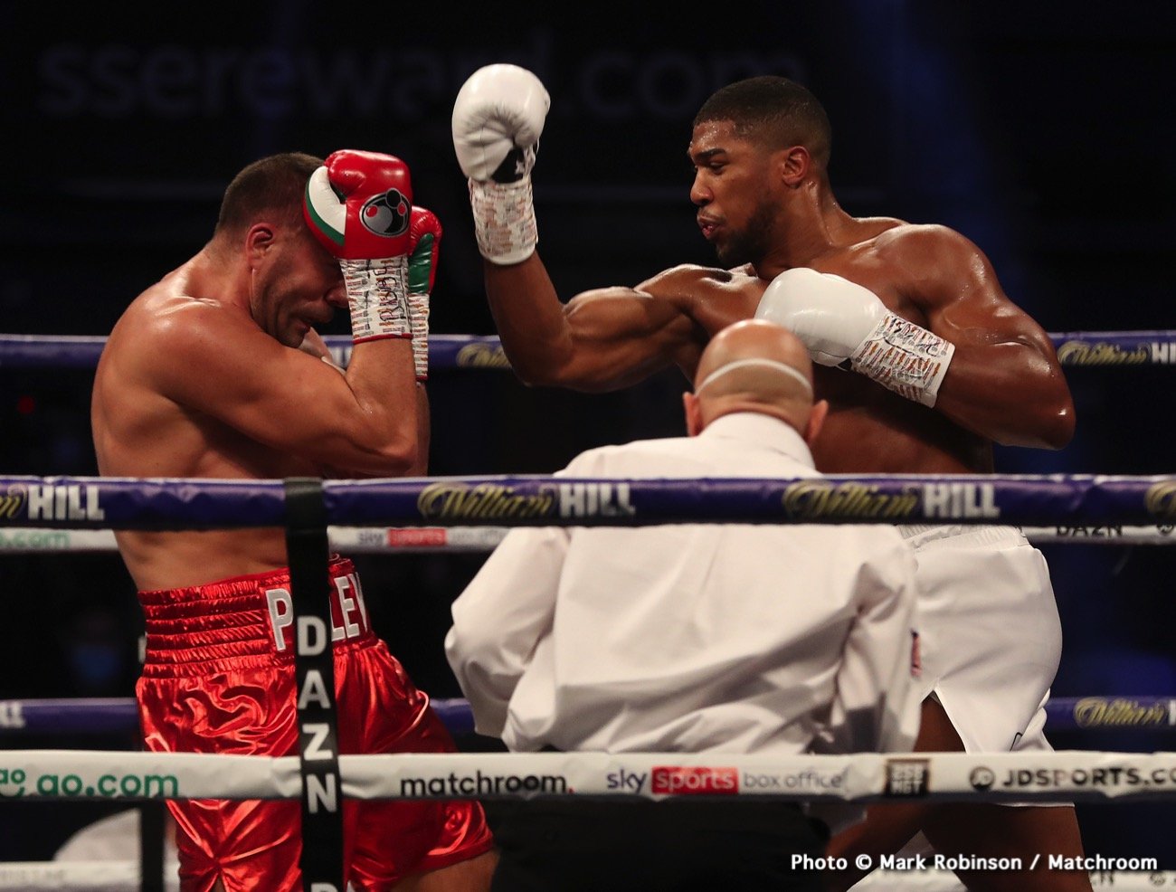 Anthony Joshua destroys Kubrat Pulev - Boxing Results
