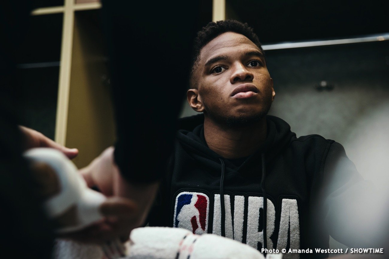 Boxing photo: Argenis Mendez, Chris Colbert, Matt Korobov, Ronald Ellis image Chris Colbert defeats Jaime Arboleda - Boxing Results