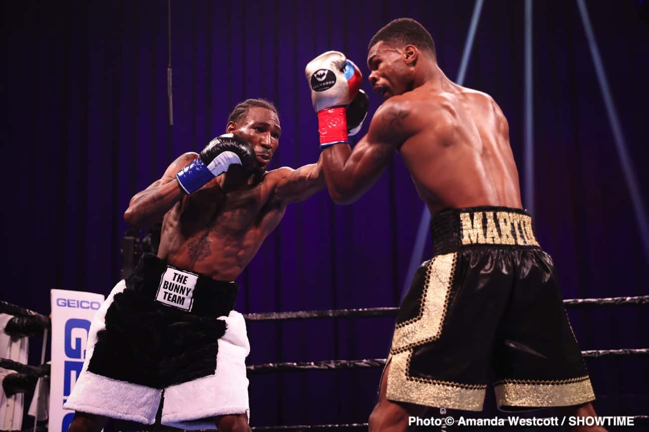 Adrien Broner defeats Jovanie Santiago in The Comeback - Boxing Results