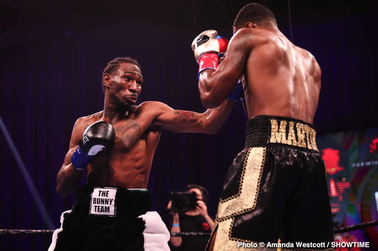 Adrien Broner defeats Jovanie Santiago in The Comeback - Boxing Results