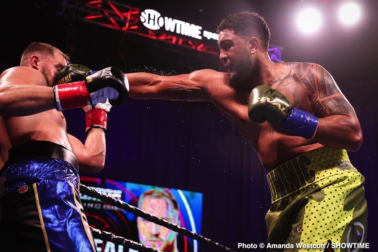Adrien Broner defeats Jovanie Santiago in The Comeback - Boxing Results