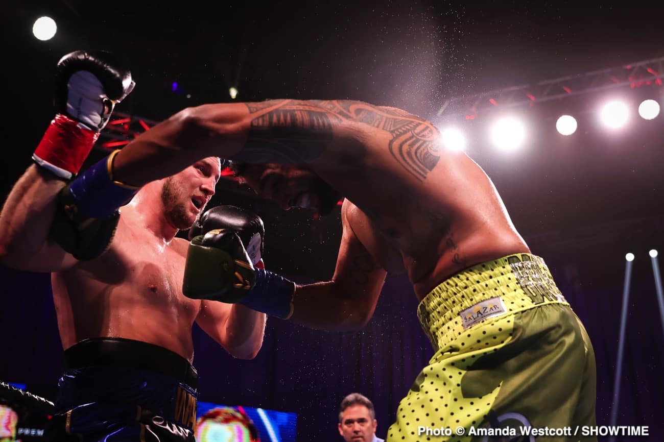 Adrien Broner defeats Jovanie Santiago in The Comeback - Boxing Results