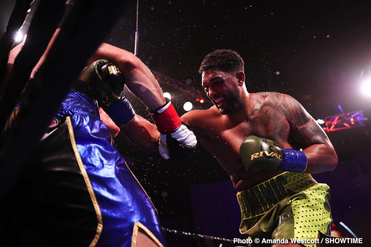 Adrien Broner defeats Jovanie Santiago in The Comeback - Boxing Results