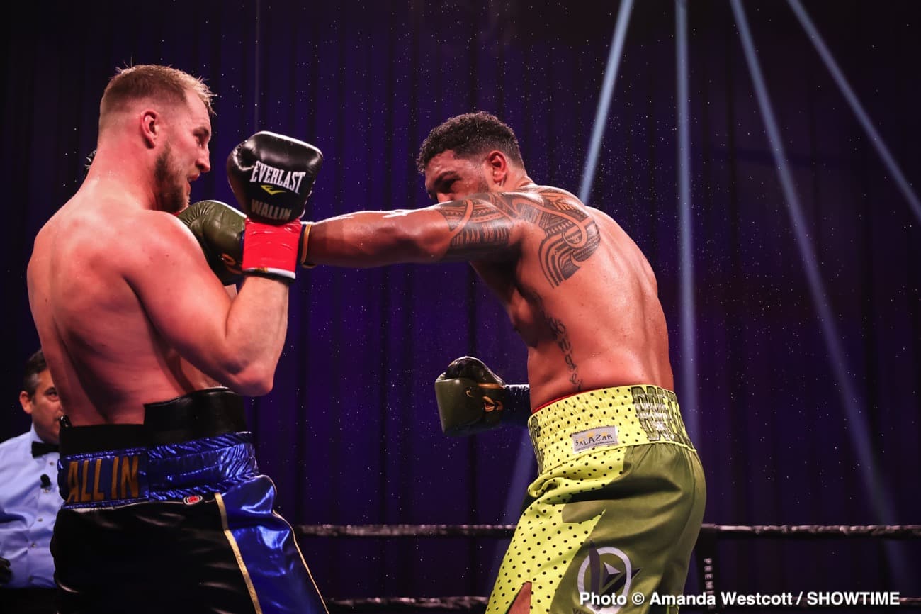 Adrien Broner defeats Jovanie Santiago in The Comeback - Boxing Results