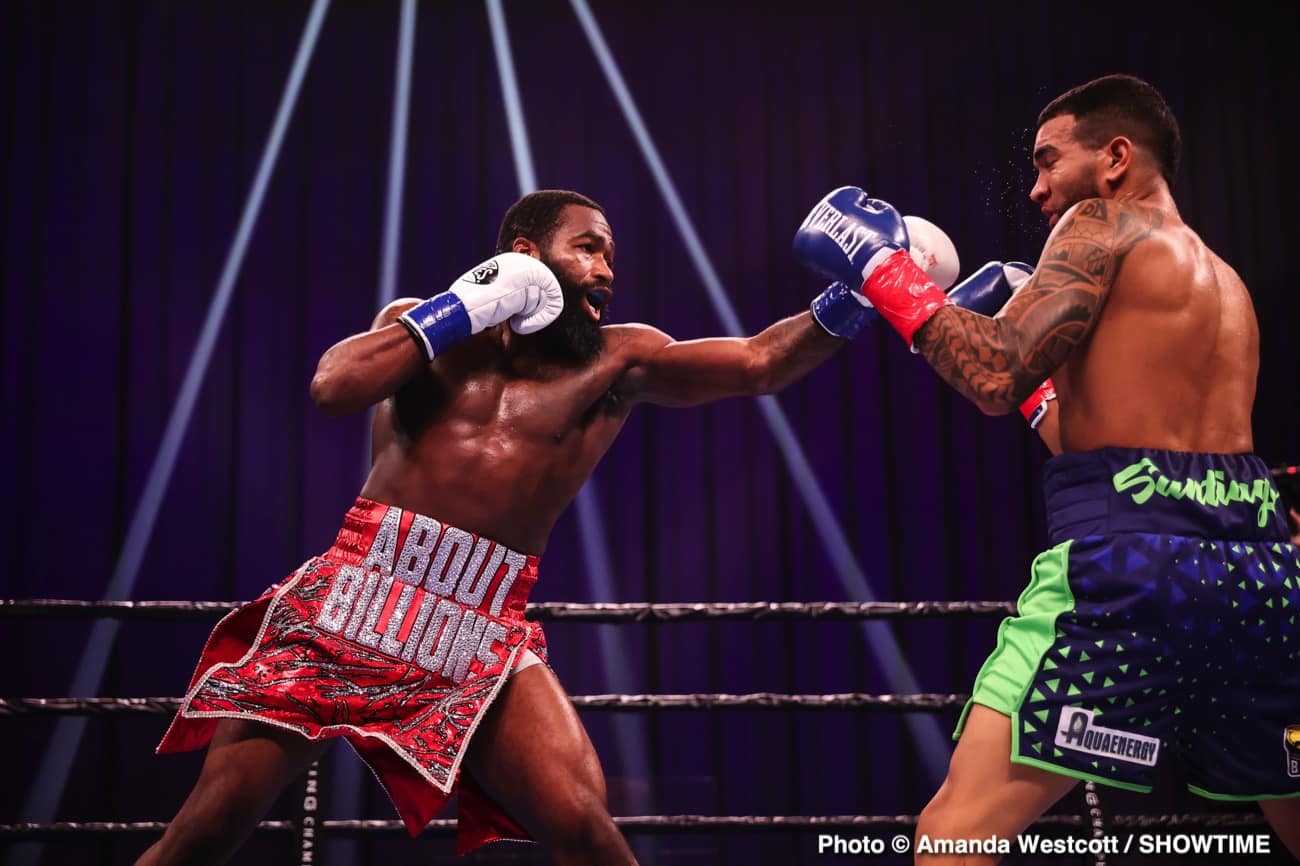 Adrien Broner defeats Jovanie Santiago in The Comeback - Boxing Results