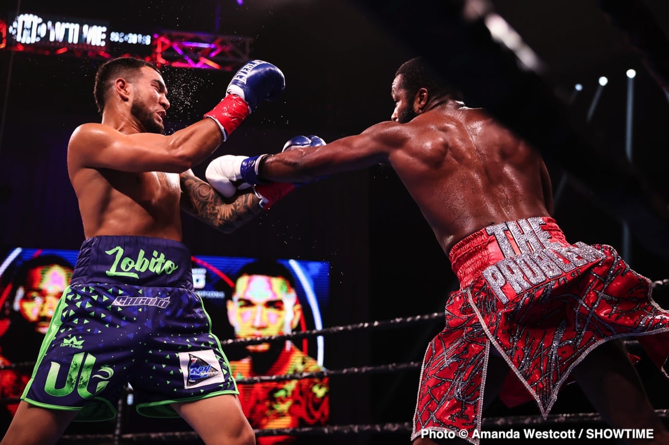Adrien Broner defeats Jovanie Santiago in The Comeback - Boxing Results