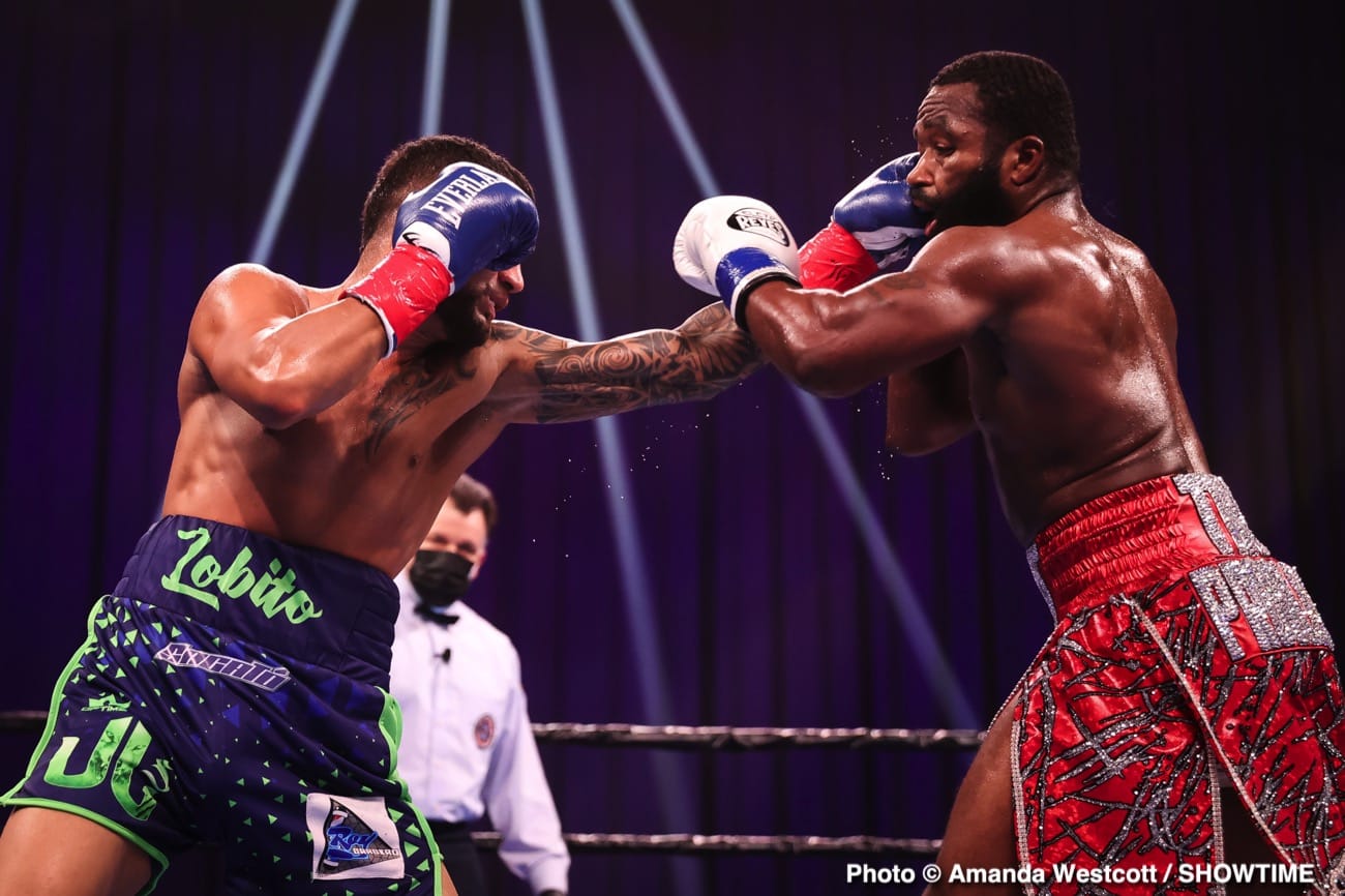 Adrien Broner defeats Jovanie Santiago in The Comeback - Boxing Results