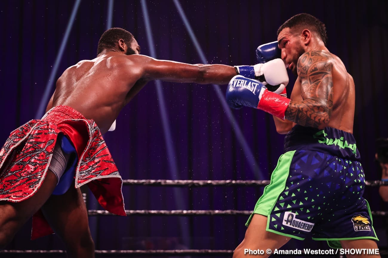 Adrien Broner defeats Jovanie Santiago in The Comeback - Boxing Results