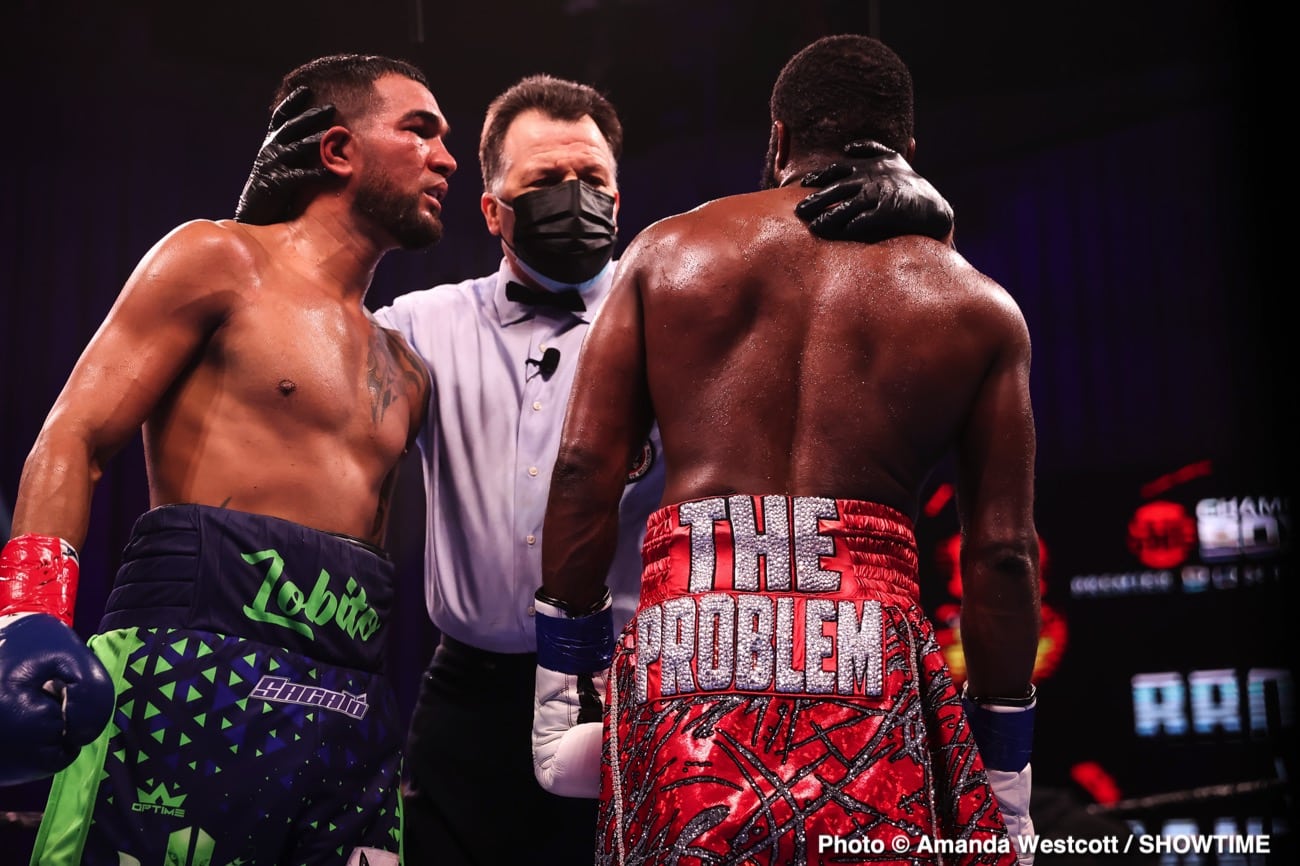 Adrien Broner defeats Jovanie Santiago in The Comeback - Boxing Results