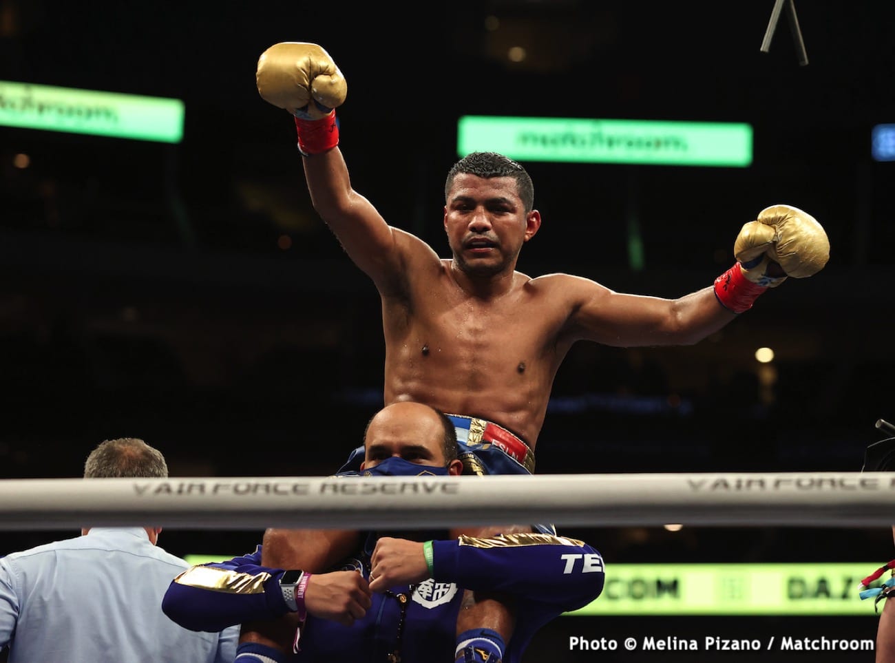 Roman Gonzalez preparing for Julio Cesar Martinez on March 5th