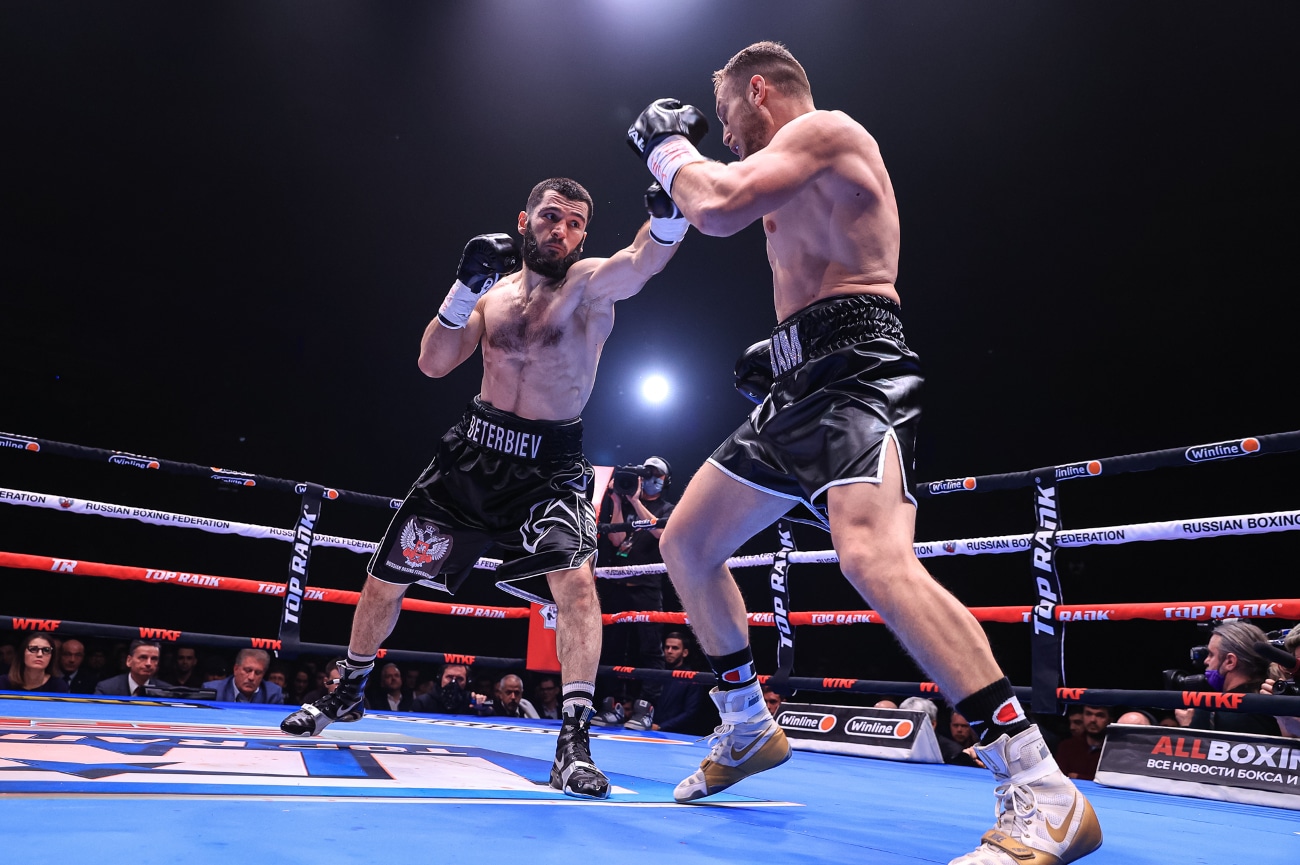 Canelo Alvarez vs. Artur Beterbiev targeted for 2022 at 175