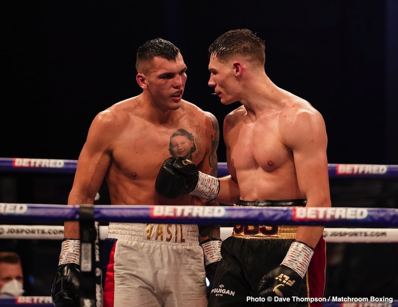 Photos: Okolie stops Glowacki in 6th to win WBO cruiserweight crown